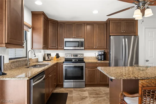 $285,000 | 4803 Southwest Santa Barbara Court, Unit 8, Cape Coral, FL 33914