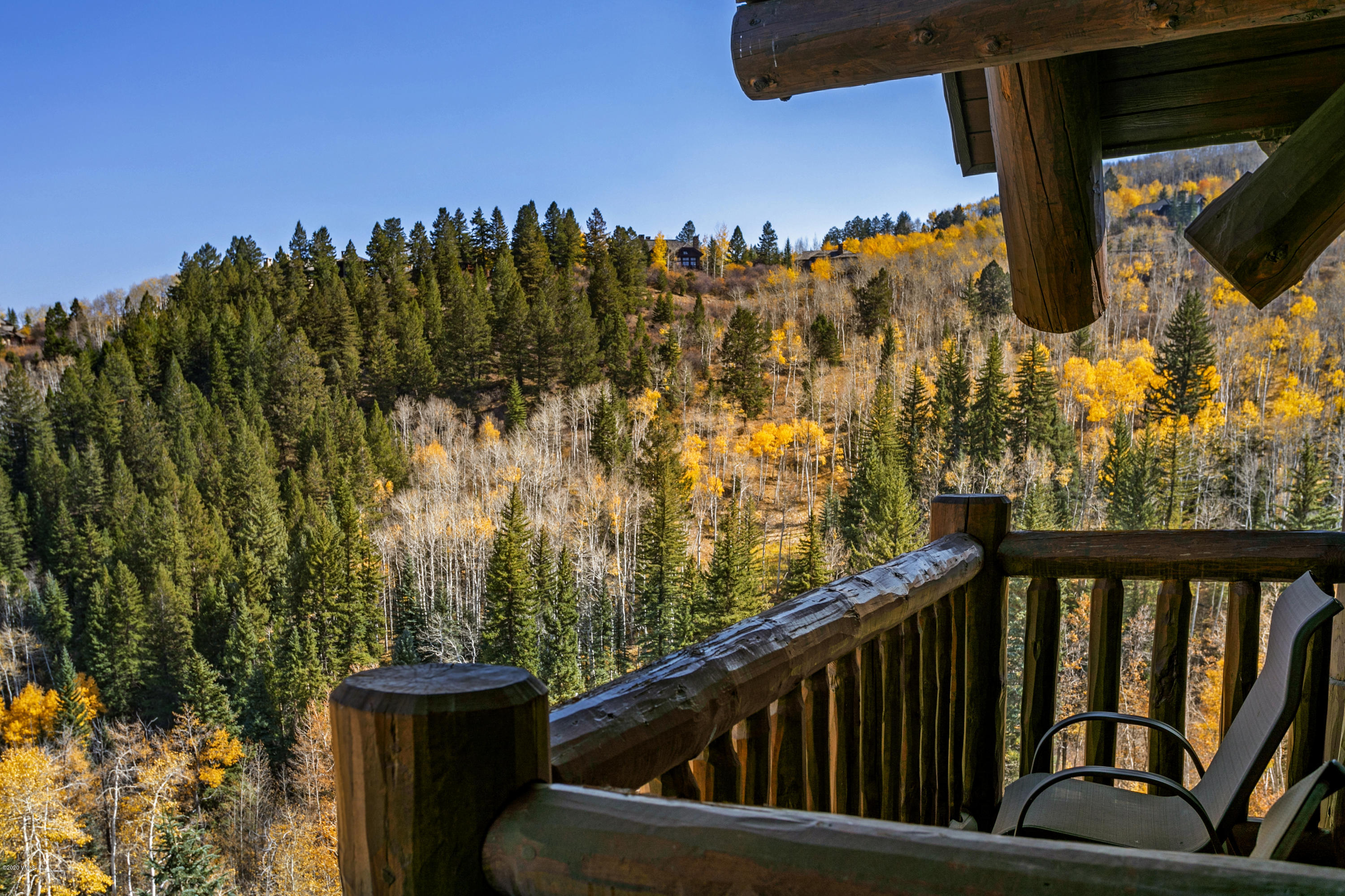 130 Daybreak Ridge Road, Unit R906 Avon, CO 81620 - Photo 9 of 26 a view of a balcony