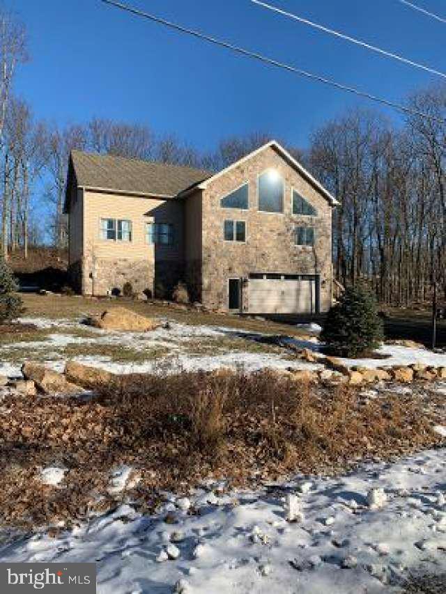 6 Point Of Wds Hazleton, PA 18202 - Photo 3 of 25 Gallery Image 3