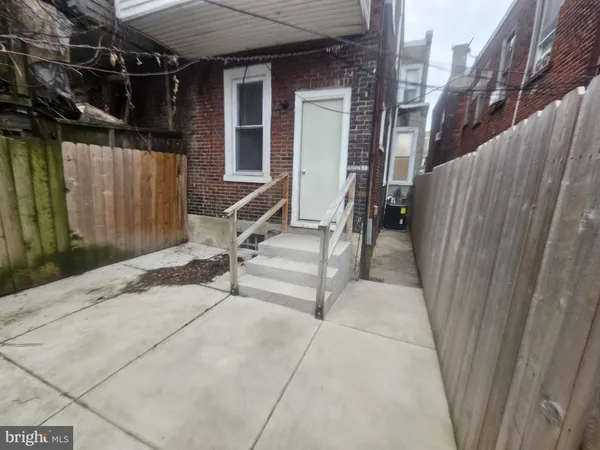 $2,050 | 423 North 52nd Street, Philadelphia, PA 19139
