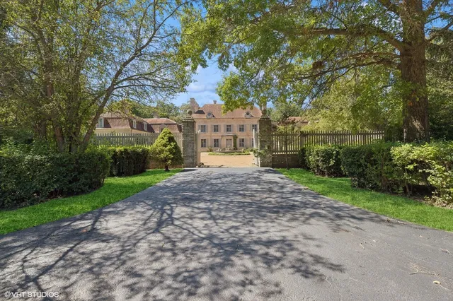 $3,999,000 | 1352 Estate Lane, Lake Forest, IL 60045