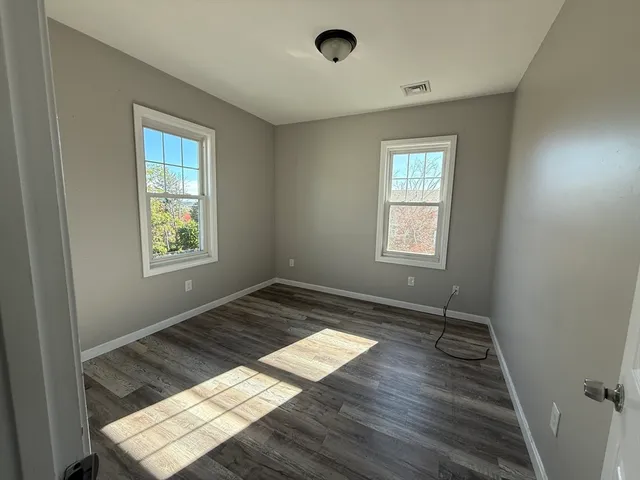 $2,400 | 357 Howard Street, Unit 1, Lawrence, MA 01841