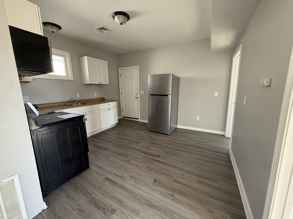 357 Howard Street, Unit 1 Lawrence, MA 01841 - Photo 7 of 13