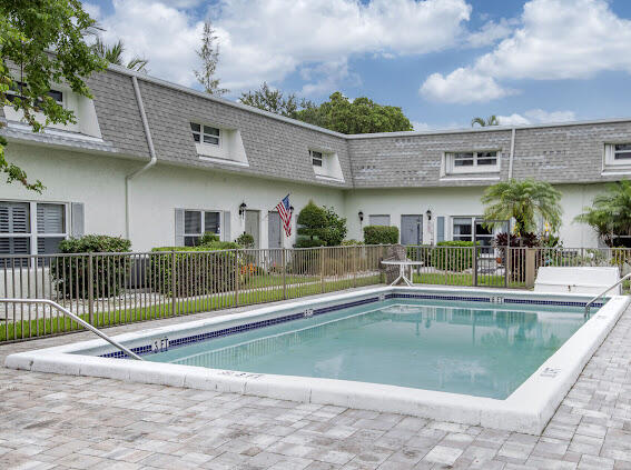 1845 Northwest 4th Avenue, Unit 19 Boca Raton, FL 33432 - Photo 1 of 17 IMG_2401