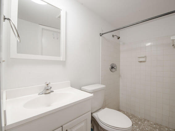 1845 Northwest 4th Avenue, Unit 19 Boca Raton, FL 33432 - Photo 12 of 17 IMG_2413