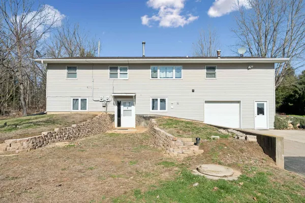 $365,000 | 959 Whispering Lane, Hazel Green, WI 53811