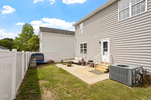 $325,000 | 313 Pittsboro Street, Fuquay-Varina, NC 27526