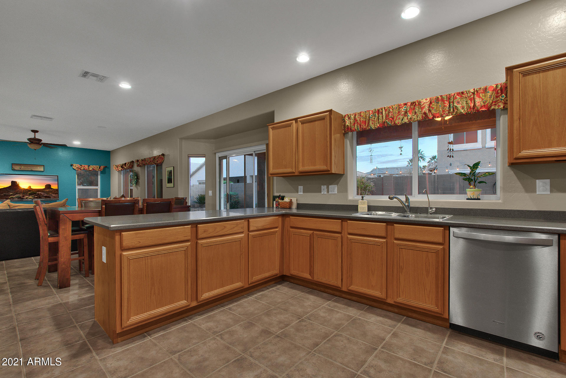 3353 East Baranca Road Gilbert, AZ 85297 - Photo 13 of 58 13