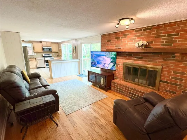 $335,000 | 6607 Northwest Quail Run Drive, Kansas City, MO 64152