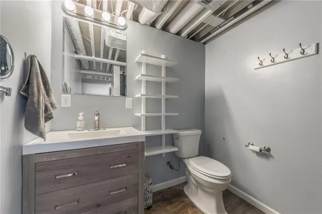 $335,000 | 6607 Northwest Quail Run Drive, Kansas City, MO 64152