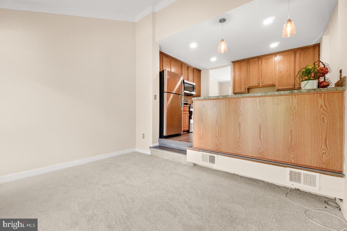 5685 Vantage Point Road Columbia, MD 21044 - Photo 16 of 34 Breakfast area