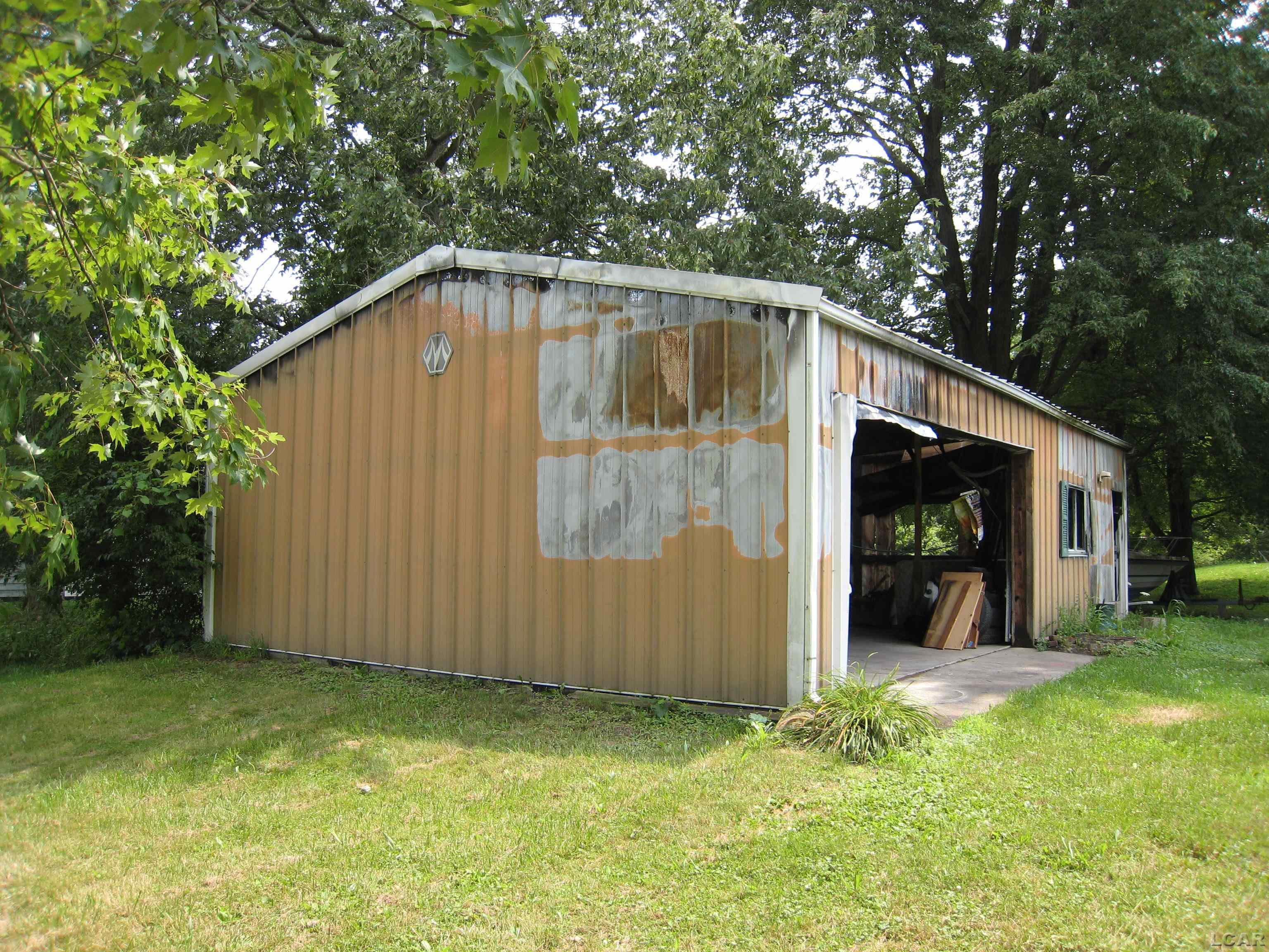 1371 East Valley Road Adrian, MI 49221 - Photo 24 of 25 Pole Barn
