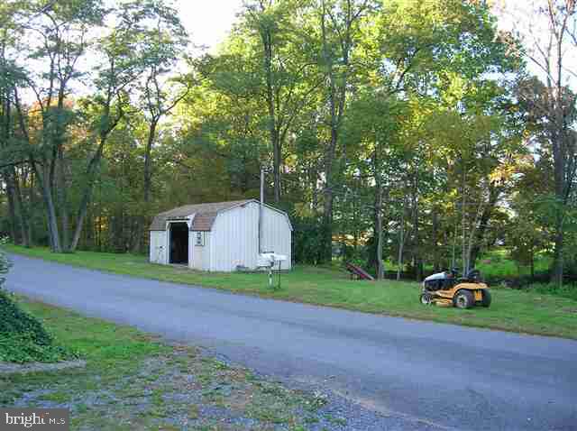 1001 Book Road Blain, PA 17006 - Photo 6 of 18