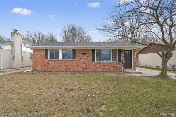 $270,000 | 38061 Walnut Street, Romulus, MI 48174