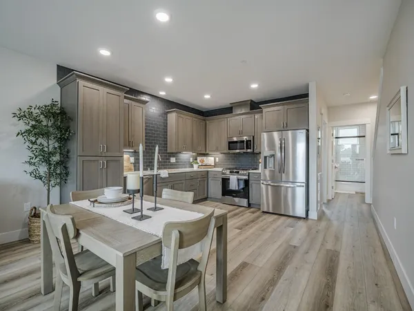$1,350,000 | 131 Aptos Vlg Way, Unit 2, Aptos, CA 95003
