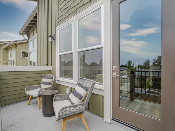 $1,350,000 | 131 Aptos Vlg Way, Unit 2, Aptos, CA 95003