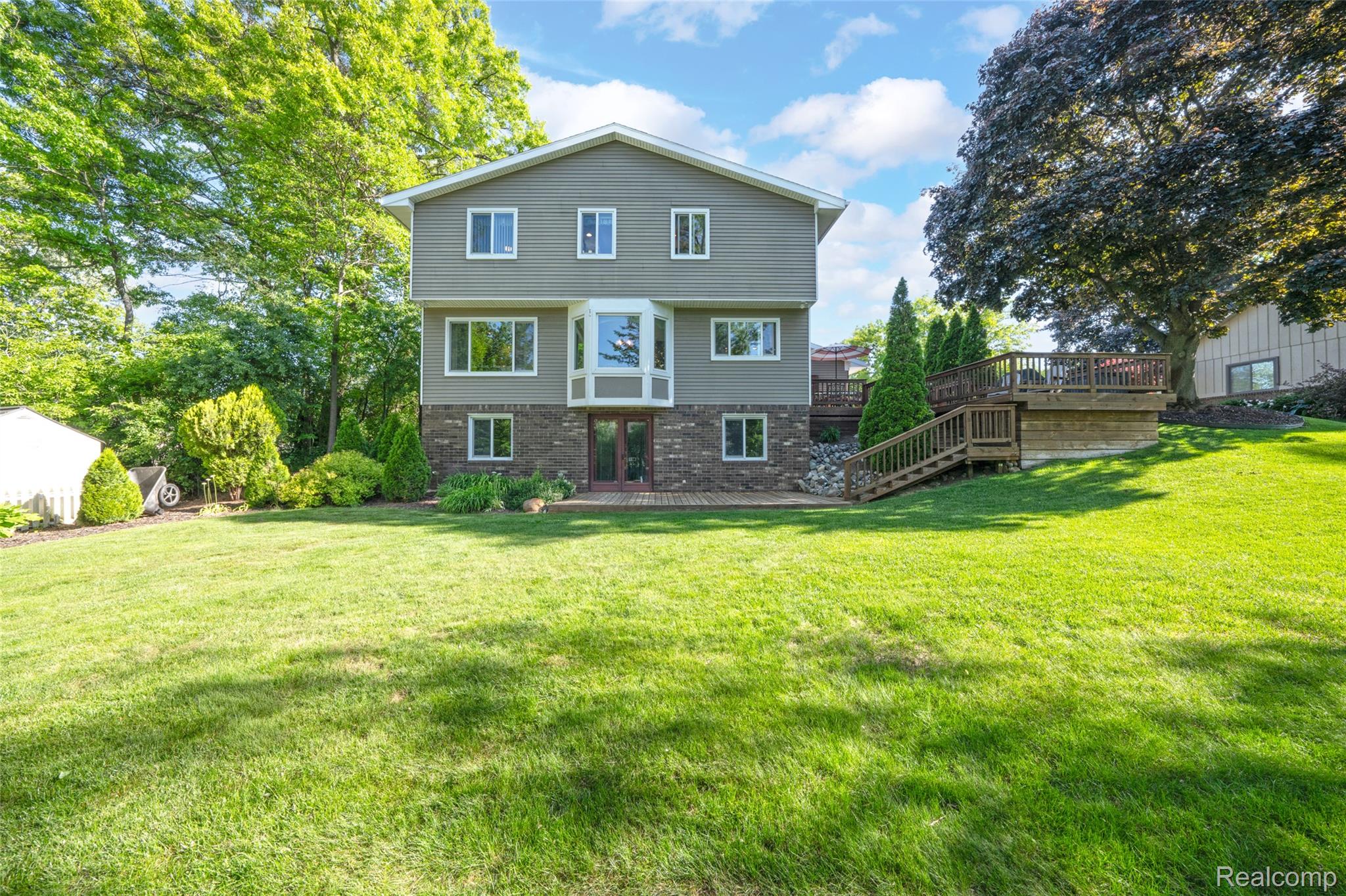 7841 Rampart Trail Waterford, MI 48327 - Photo 24 of 27 7841 Rampart Trail Waterford non HDR-9.jpg