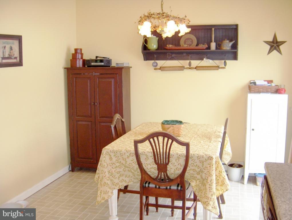 242 Kirks Mill Road Nottingham, PA 19362 - Photo 3 of 7
