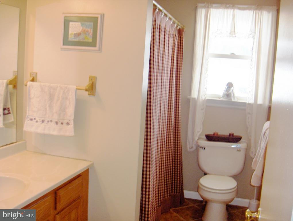 242 Kirks Mill Road Nottingham, PA 19362 - Photo 5 of 7