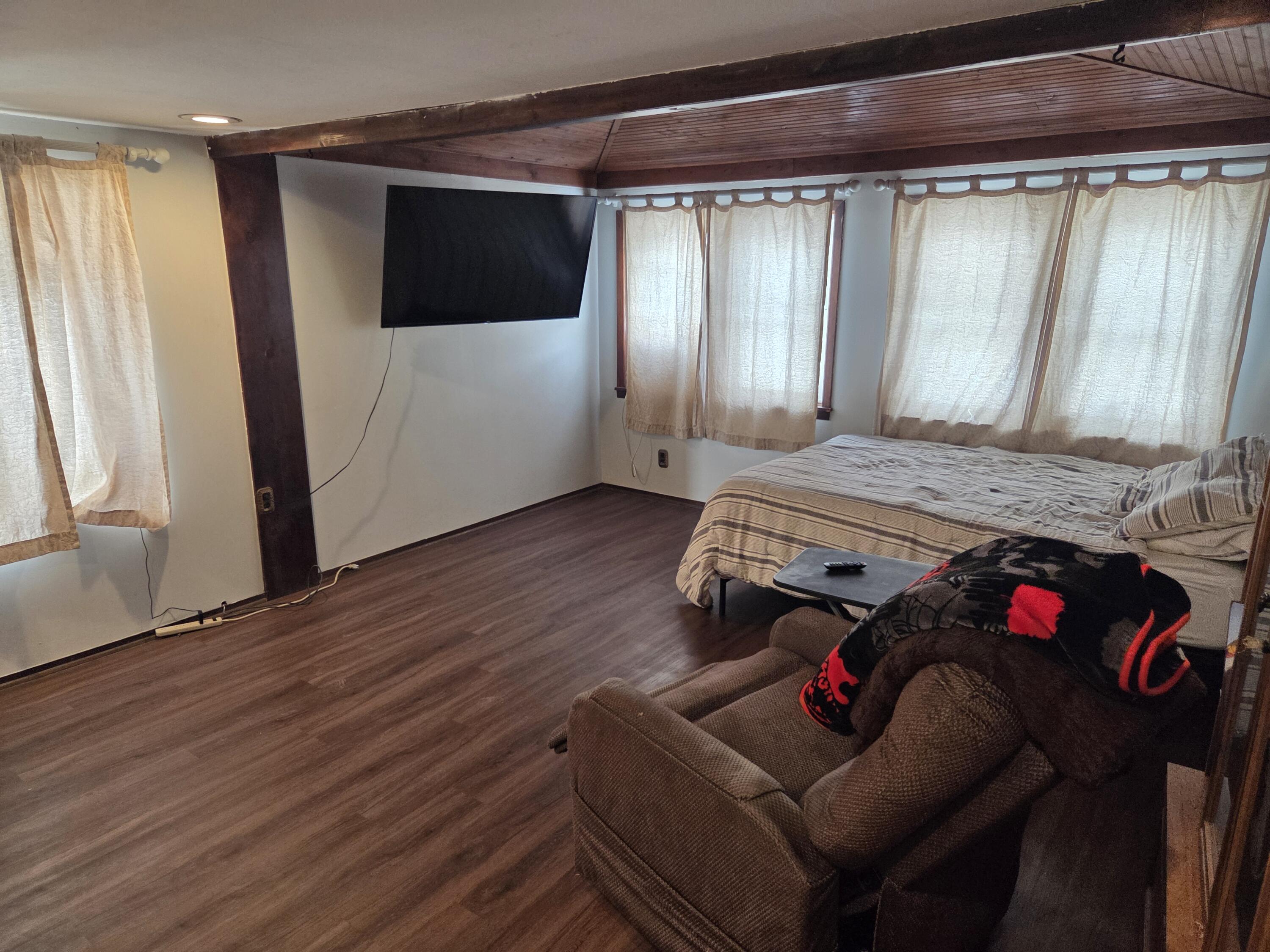 123 South Broad Street Elkhorn, WI 53121 - Photo 11 of 22 1000013429