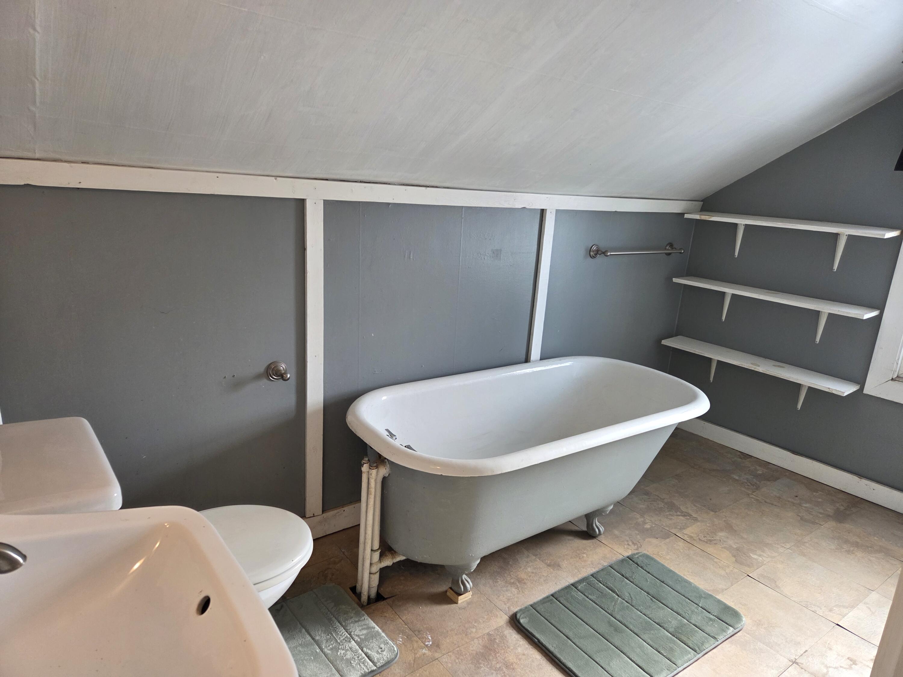 123 South Broad Street Elkhorn, WI 53121 - Photo 16 of 22 1000013419