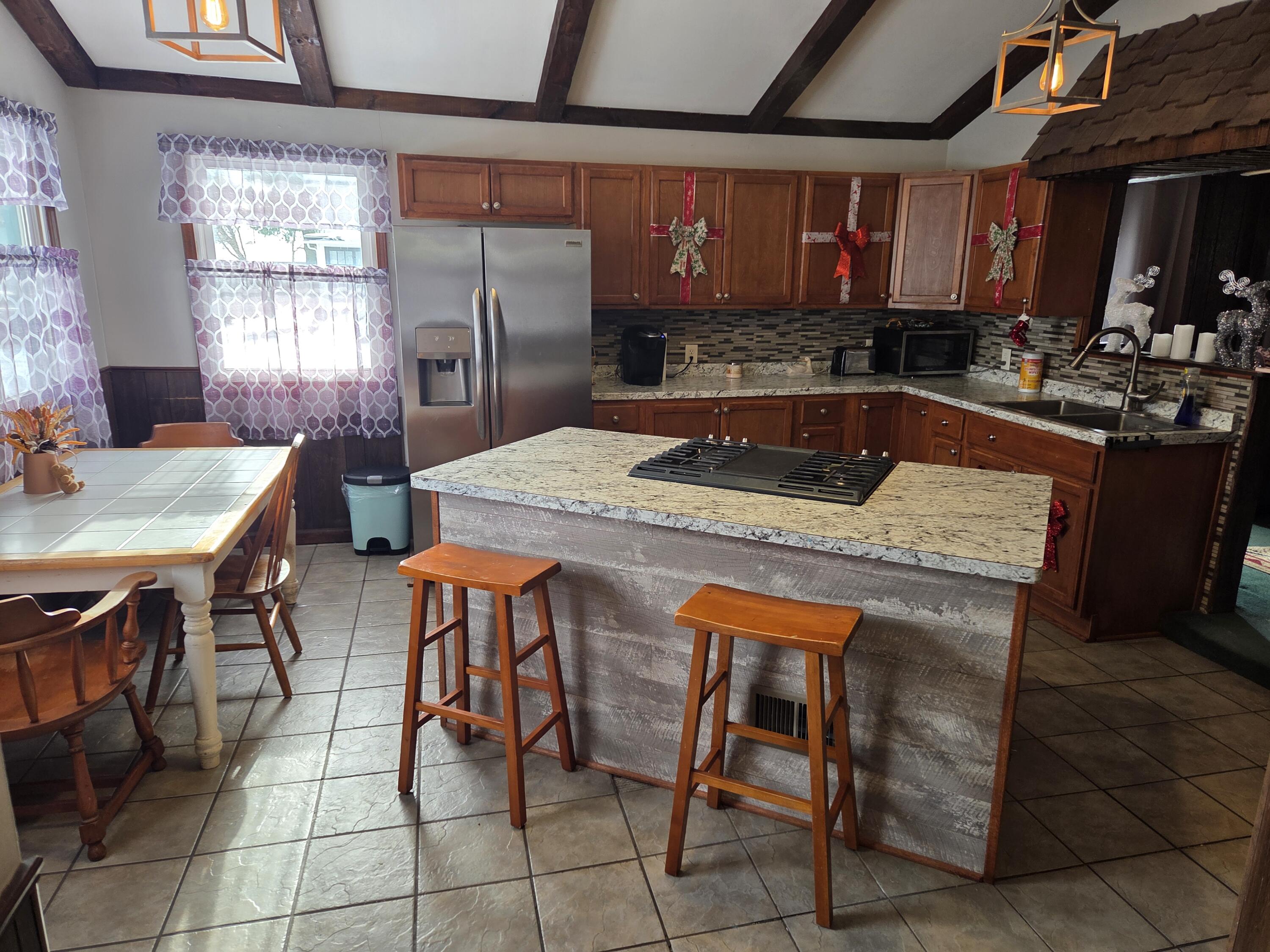 123 South Broad Street Elkhorn, WI 53121 - Photo 5 of 22 1000013434