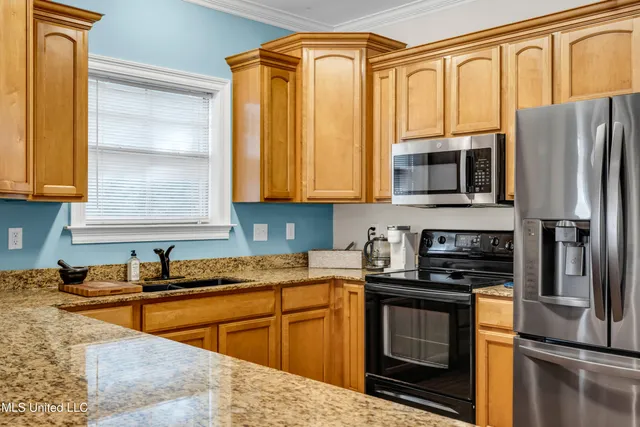 $310,000 | 796 Hapuna Place, Diamondhead, MS 39525