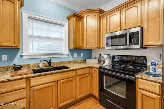 $310,000 | 796 Hapuna Place, Diamondhead, MS 39525