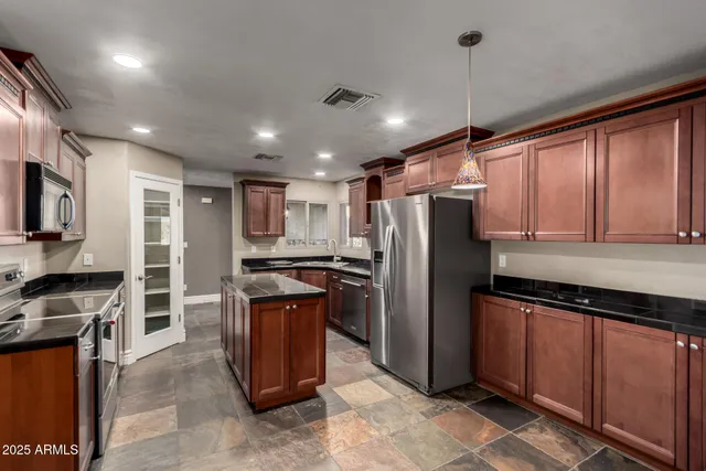 $5,000 | 3912 South Elm Street, Tempe, AZ 85282