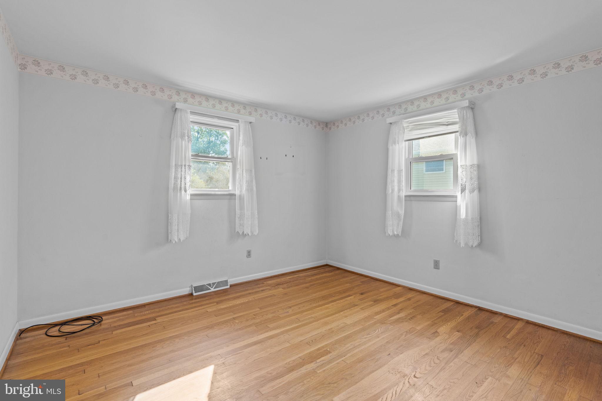 1419 Eden Road Lancaster, PA 17601 - Photo 12 of 32
