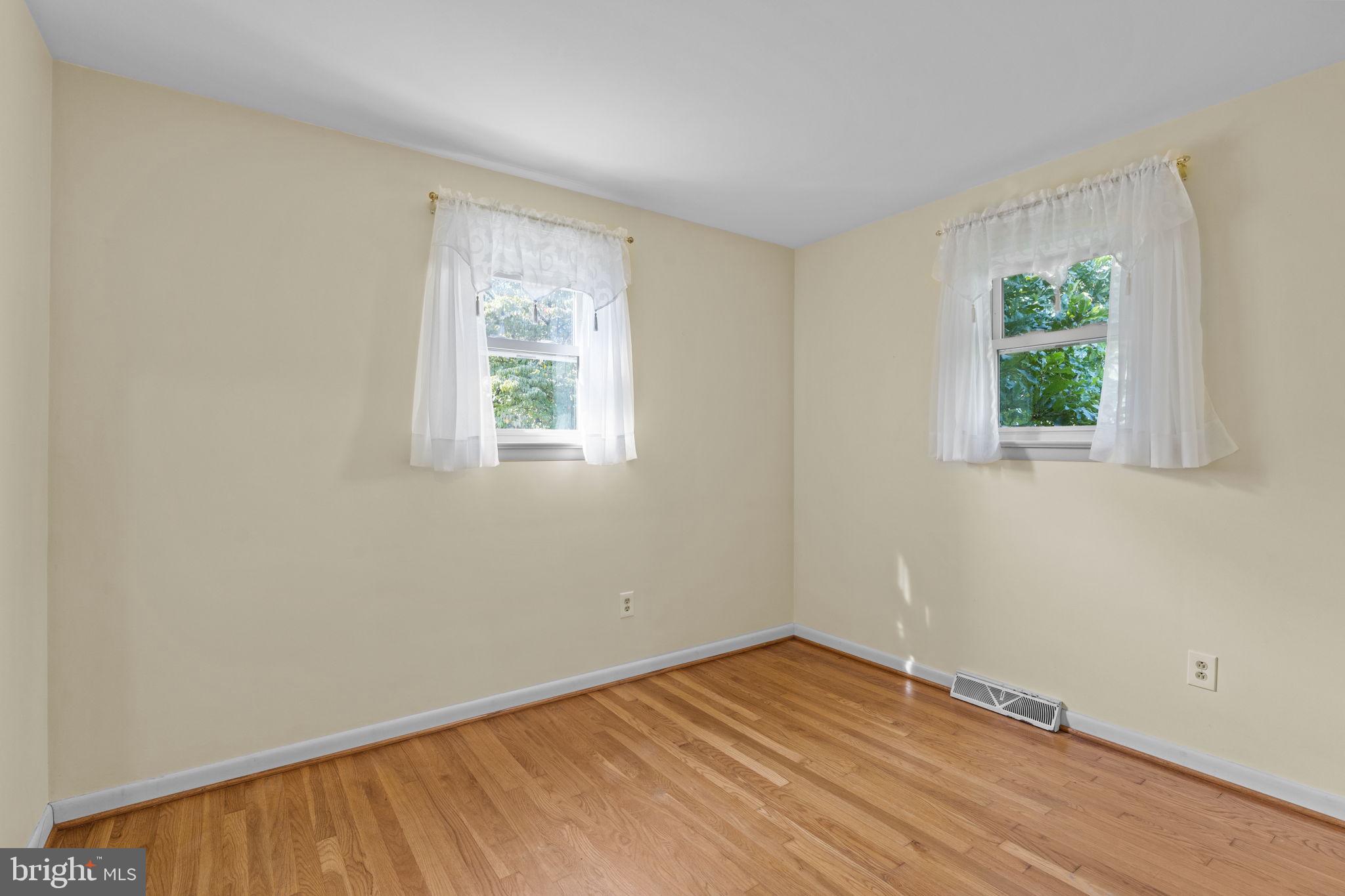 1419 Eden Road Lancaster, PA 17601 - Photo 14 of 32