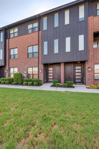 $399,900 | 2802 Addison Park Lane, Fort Worth, TX 76110