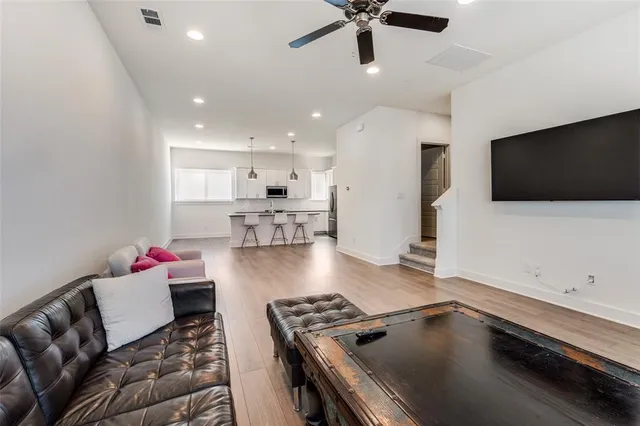 $399,900 | 2802 Addison Park Lane, Fort Worth, TX 76110