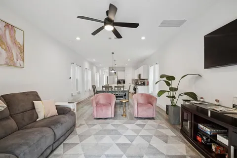 $325,000 | 2608 Birmingham Avenue, Dallas, TX 75215