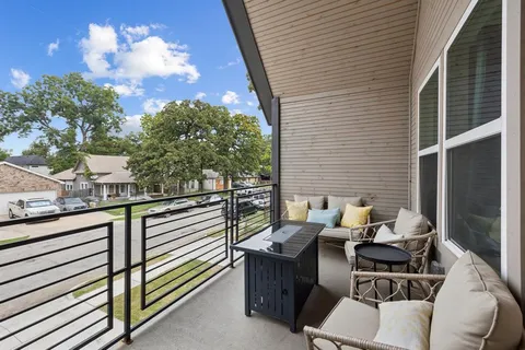 $325,000 | 2608 Birmingham Avenue, Dallas, TX 75215