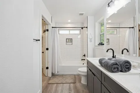 $325,000 | 2608 Birmingham Avenue, Dallas, TX 75215