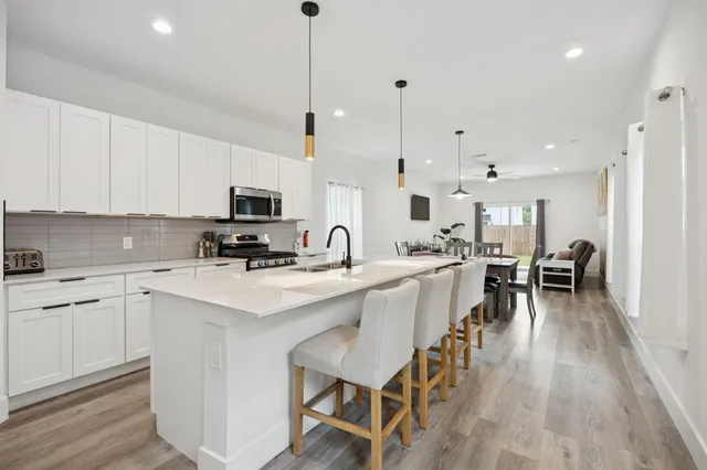 $335,000 | 2608 Birmingham Avenue, Dallas, TX 75215