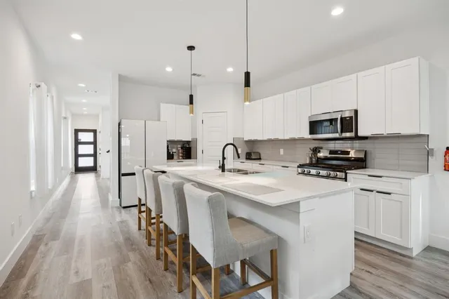 $335,000 | 2608 Birmingham Avenue, Dallas, TX 75215