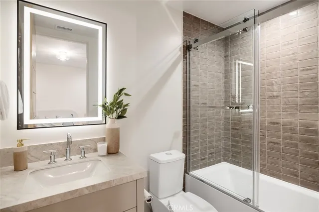 $7,500,000 | 213 Bayview Drive, Manhattan Beach, CA 90266