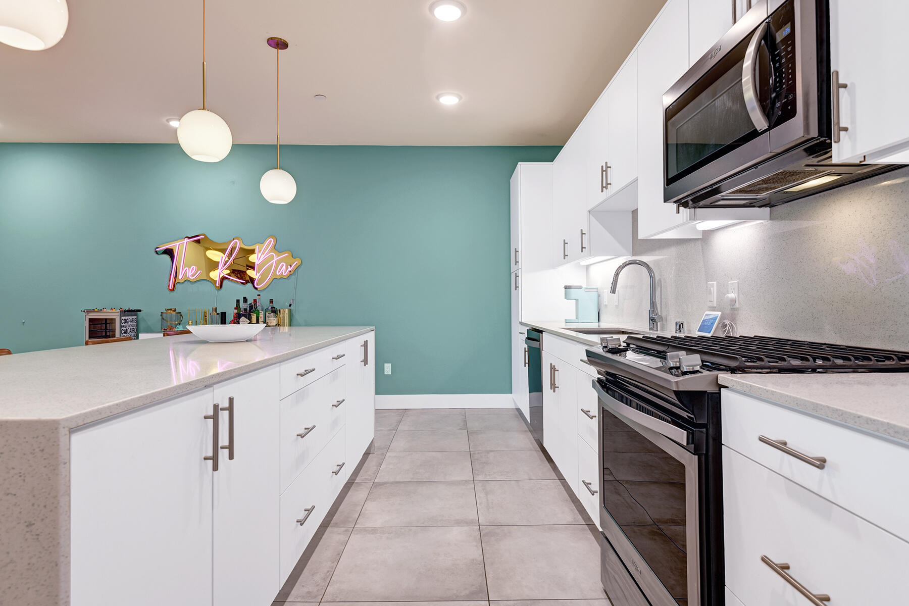 179 The River Palm Springs, CA 92262 - Photo 9 of 29 KITCHEN TIGHT.jpg mls