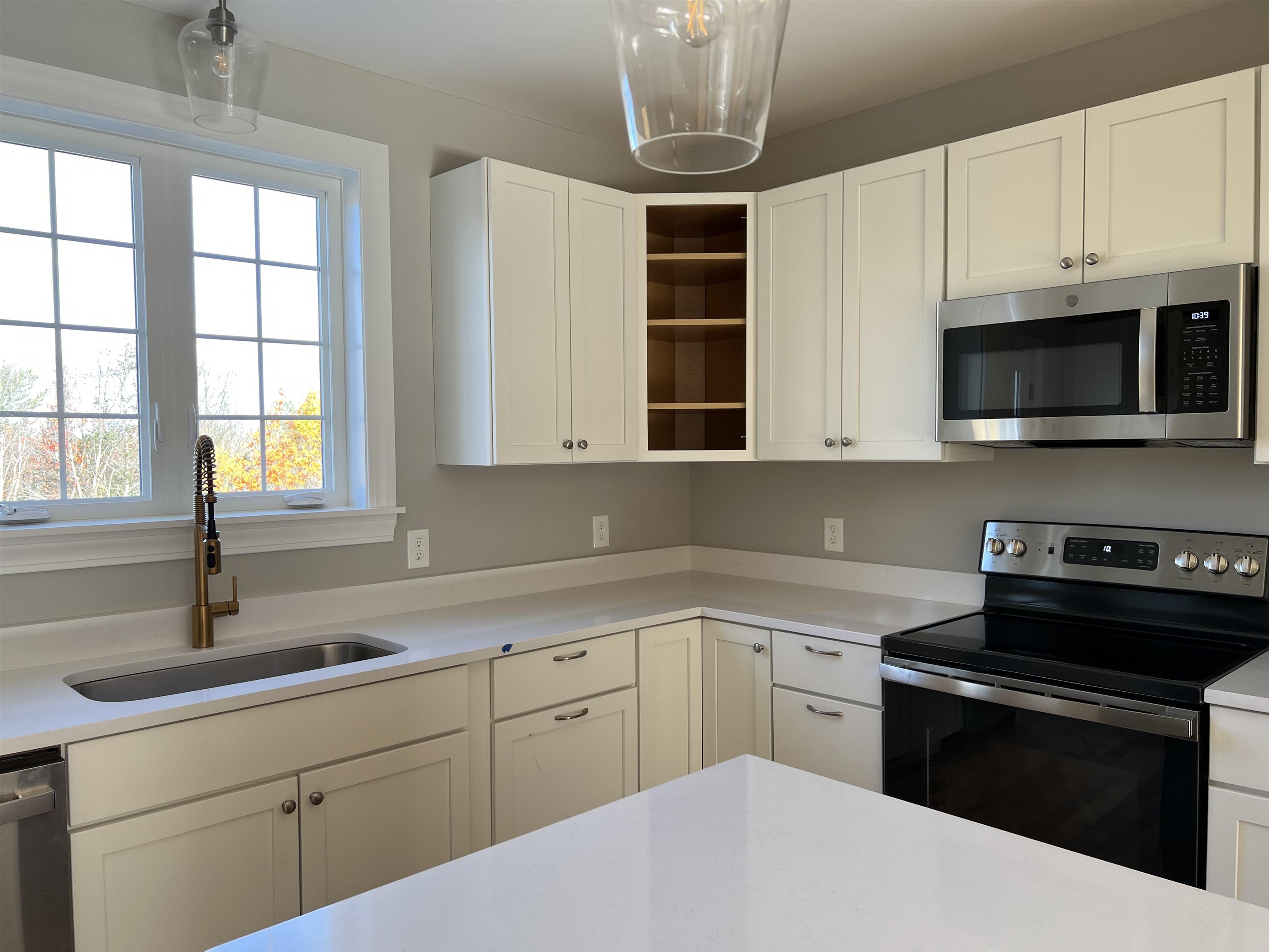 30 Green Road, Unit 13 Newmarket, NH 03857 - Photo 8 of 29 Gallery Image 8