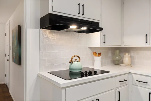 $799,000 | 2324 Lakeshore Avenue, Oakland, CA 94606