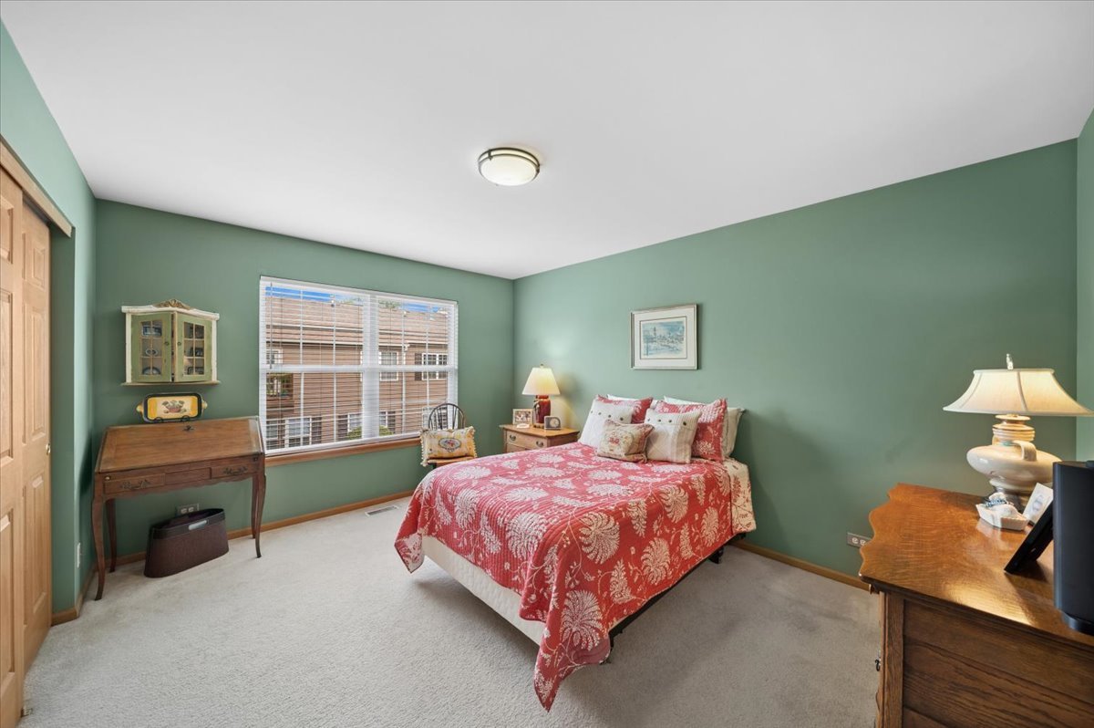 2416 Golf Ridge Circle, Unit 2416 Naperville, IL 60563 - Photo 14 of 23 Gallery Image 14