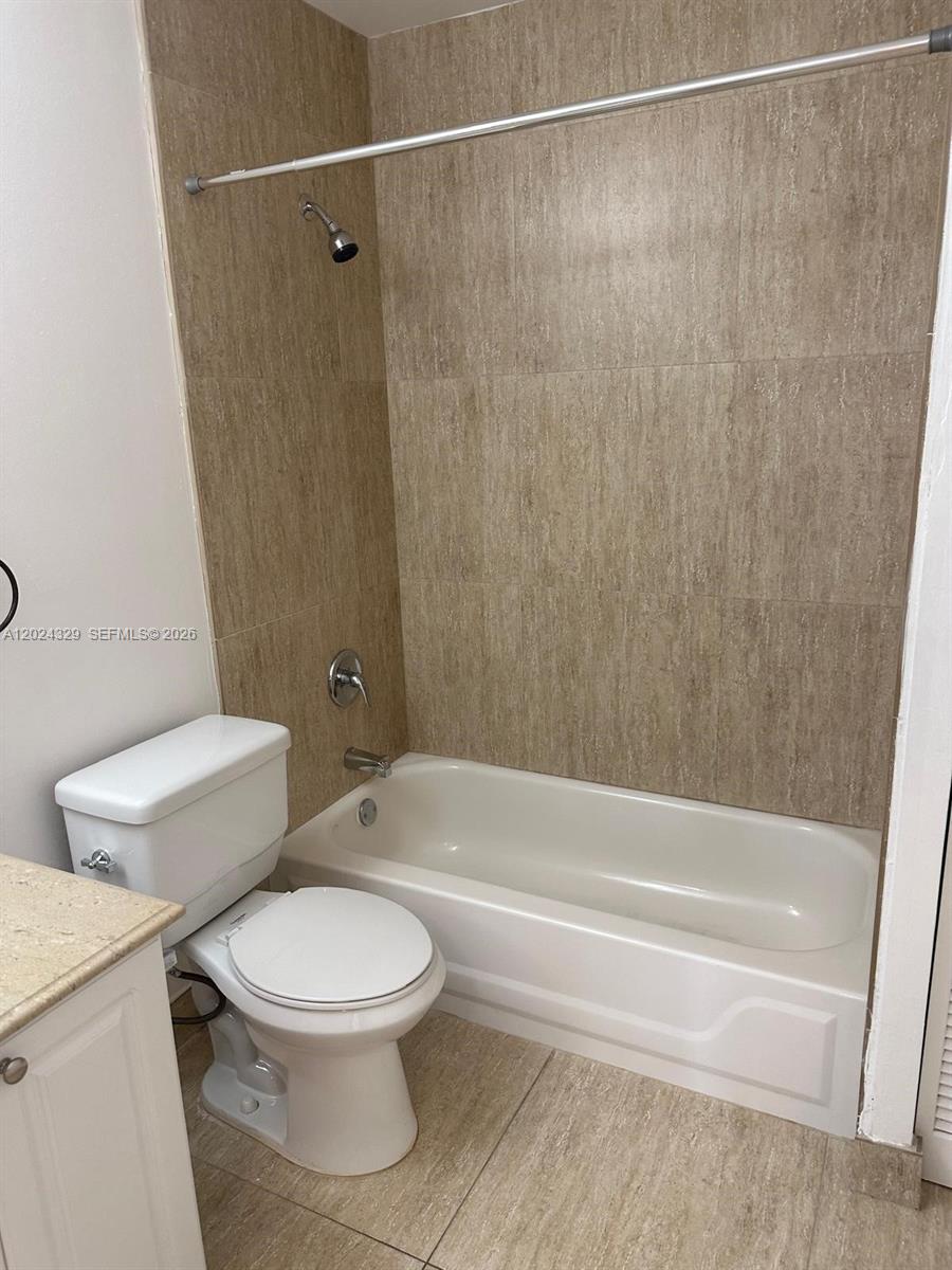 11090 Baybreeze Way, Unit 11090 Boca Raton, FL 33428 - Photo 17 of 21