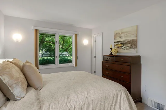 $3,000 | 14641 Crestview Lane, Minnetonka, MN 55345