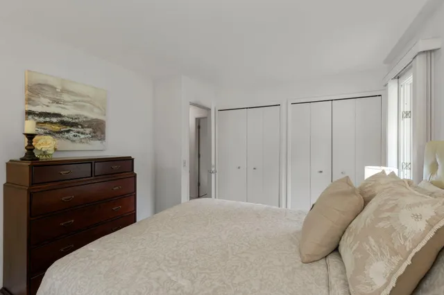 $3,000 | 14641 Crestview Lane, Minnetonka, MN 55345