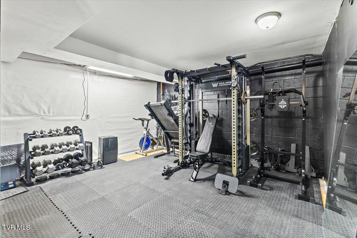 144 Zeb Grindstaff Road Elizabethton, TN 37643 - Photo 29 of 47 26-128A3997