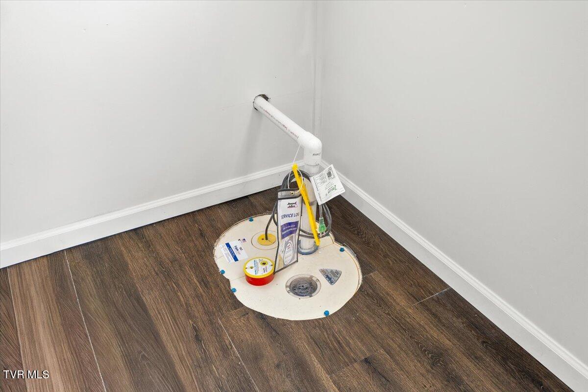 144 Zeb Grindstaff Road Elizabethton, TN 37643 - Photo 30 of 47 27-128A3998