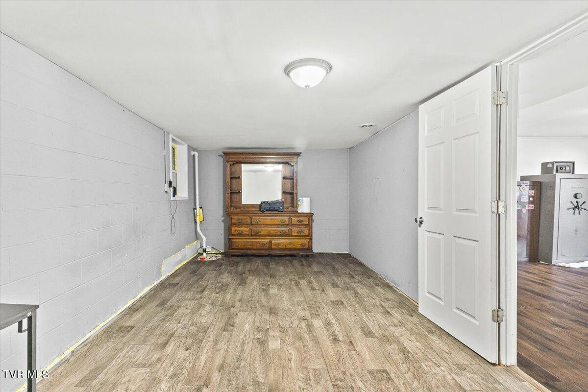 144 Zeb Grindstaff Road Elizabethton, TN 37643 - Photo 31 of 47 28-128A4001