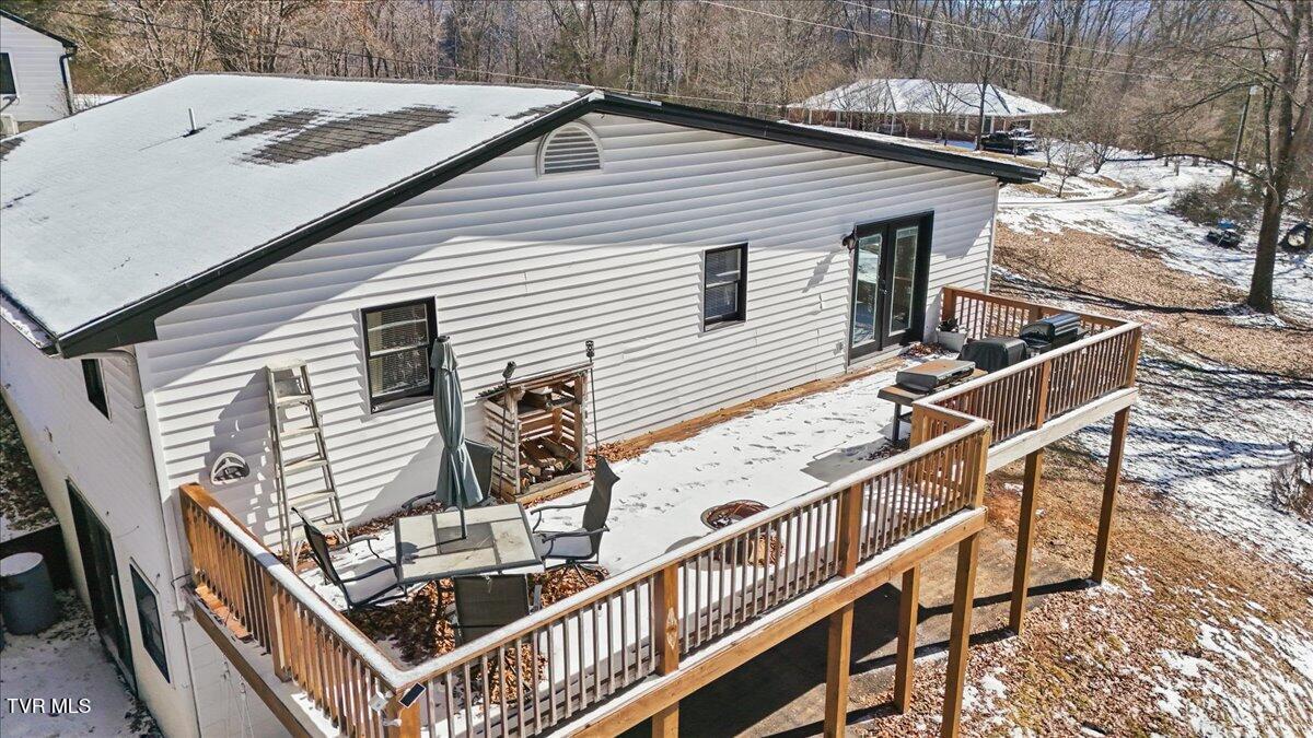 144 Zeb Grindstaff Road Elizabethton, TN 37643 - Photo 41 of 48 37-DJI_20260207131105_0206_D